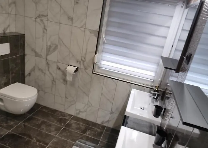 Villa Marilona Appartement 5-6 Personen Im Eg Direkt Am Meer 비르