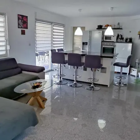 Apartment Marilona 2 Im Eg Direkt Am *
