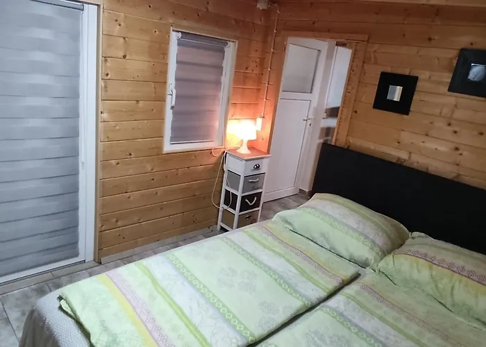 Villa Marilona Appartement 5-6 Personen Im Eg Direkt Am Meer * Вир
