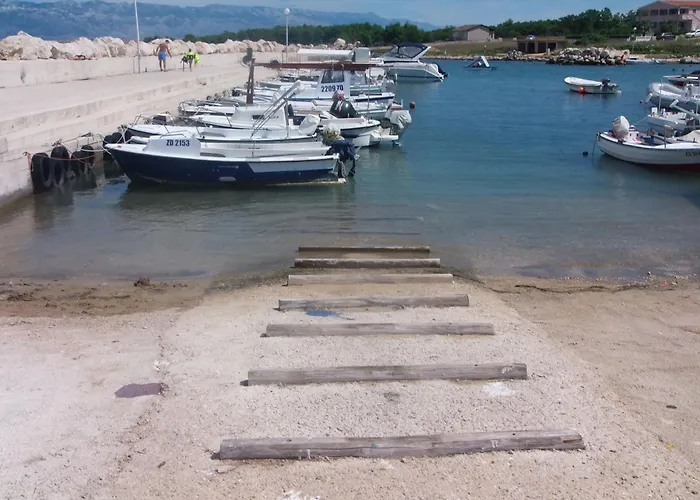 Marilona 5-6 Personen Im Eg Direkt Am Apartmán Vir