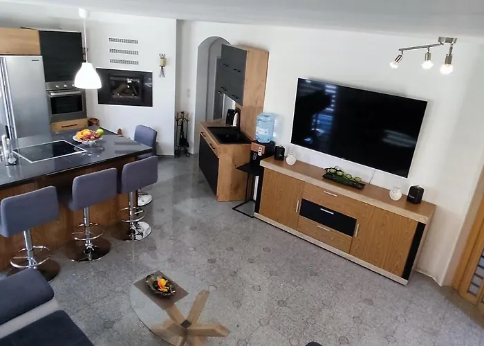 Апартаменты Villa Marilona Appartement 5-6 Personen Im Eg Direkt Am Meer Вир